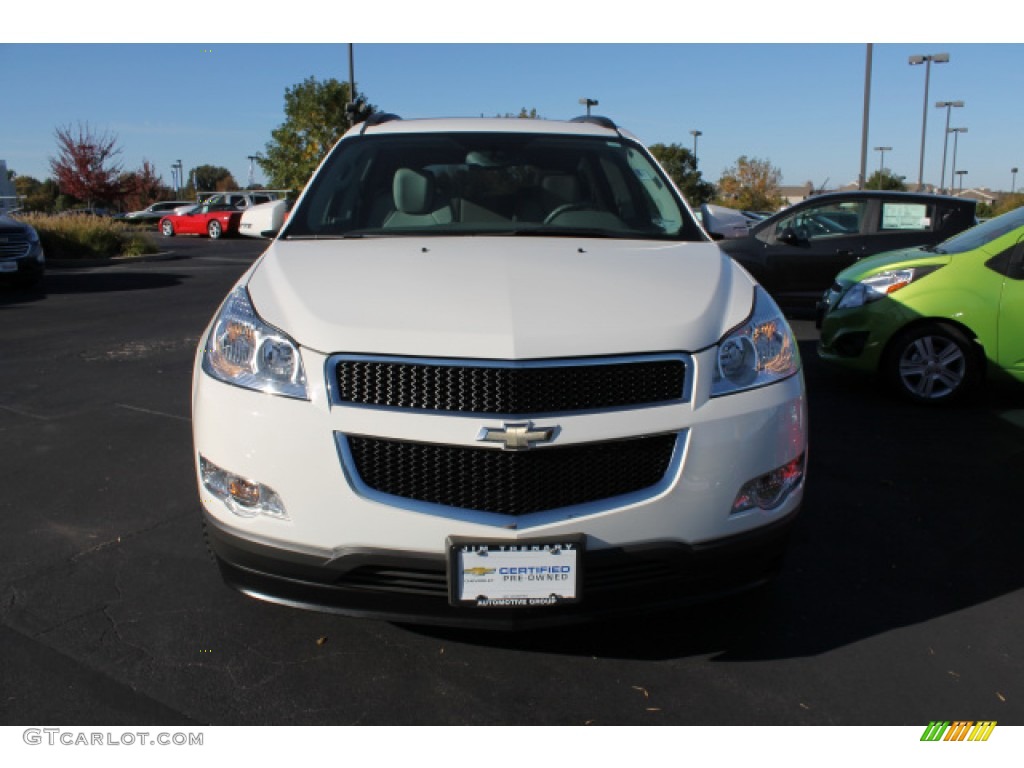 2011 Traverse LT - White / Dark Gray/Light Gray photo #8