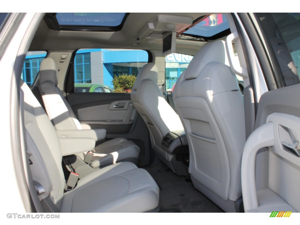 2011 Traverse LT - White / Dark Gray/Light Gray photo #9