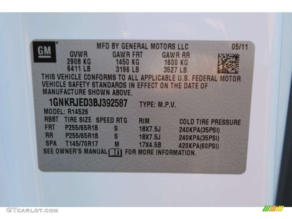2011 Traverse LT - White / Dark Gray/Light Gray photo #17
