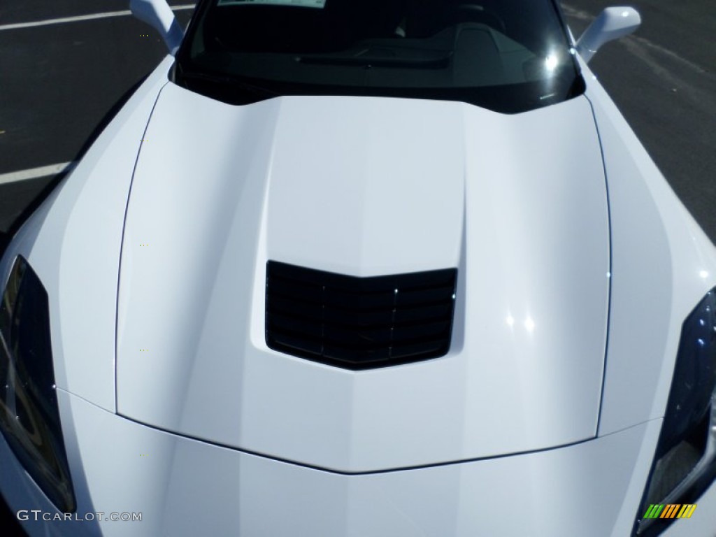 2016 Corvette Stingray Coupe - Arctic White / Adrenaline Red photo #26