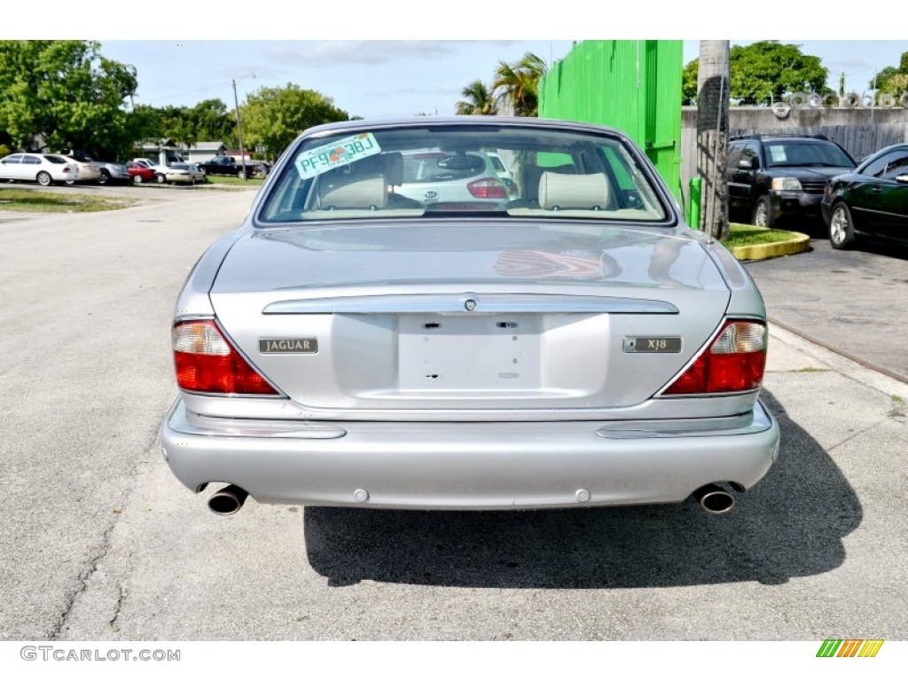 2001 XJ XJ8 - Platinum Silver Metallic / Ivory photo #10