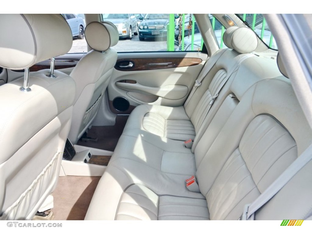 2001 XJ XJ8 - Platinum Silver Metallic / Ivory photo #20