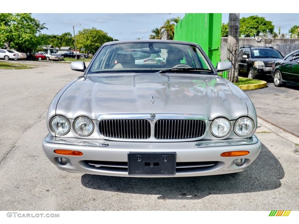 2001 XJ XJ8 - Platinum Silver Metallic / Ivory photo #27