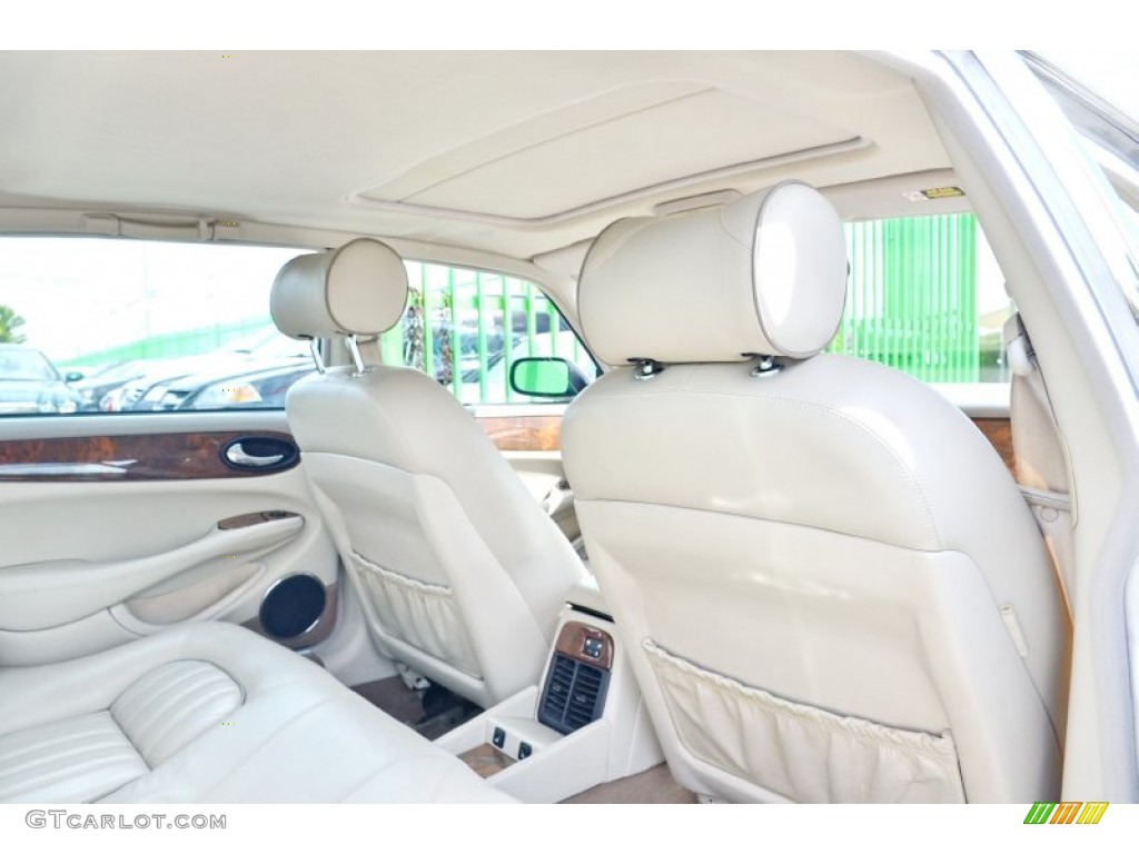 2001 XJ XJ8 - Platinum Silver Metallic / Ivory photo #50