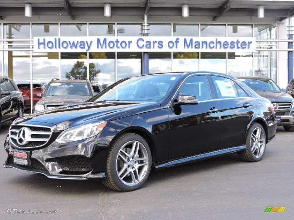 2016 E 400 4Matic Sedan - Black / Black photo #1