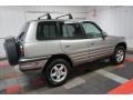 Quicksilver - RAV4 4WD Photo No. 7