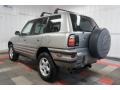 Quicksilver - RAV4 4WD Photo No. 10