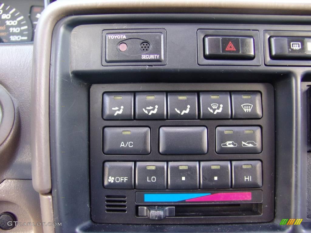 1996 Land Cruiser  - Dark Emerald Pearl Metallic / Beige photo #30