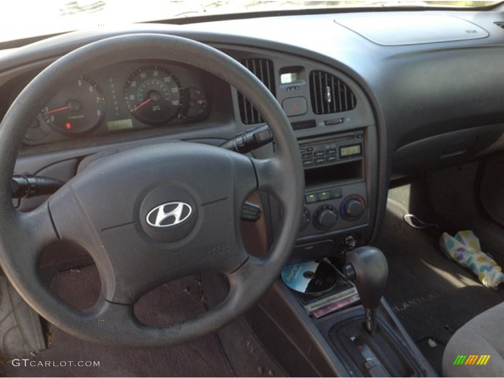 2005 Elantra GLS Sedan - Black Obsidian / Gray photo #6