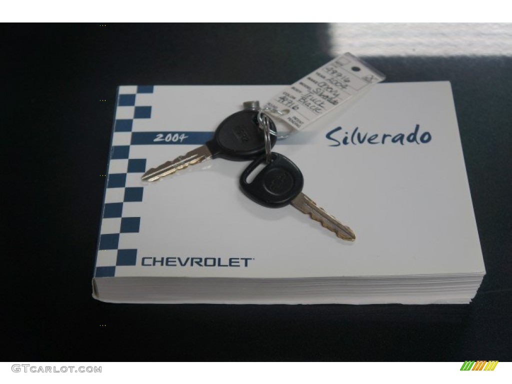 2004 Chevrolet Silverado 1500 LS Extended Cab Keys Photo #108007913