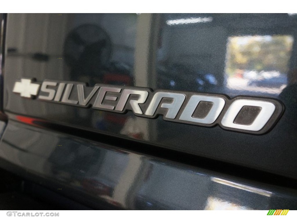 2004 Chevrolet Silverado 1500 LS Extended Cab Marks and Logos Photos