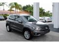 Pepper Gray Metallic 2014 Volkswagen Tiguan SE