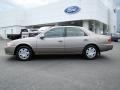 2000 Cashmere Beige Metallic Toyota Camry LE  photo #5