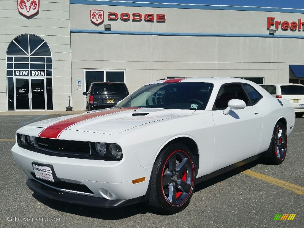 2013 Challenger SXT - Bright White / Radar Red/Dark Slate Gray photo #7