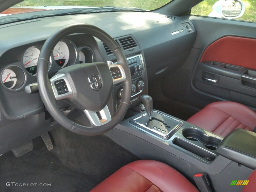 Radar Red/Dark Slate Gray Interior 2013 Dodge Challenger SXT Photo #108013124