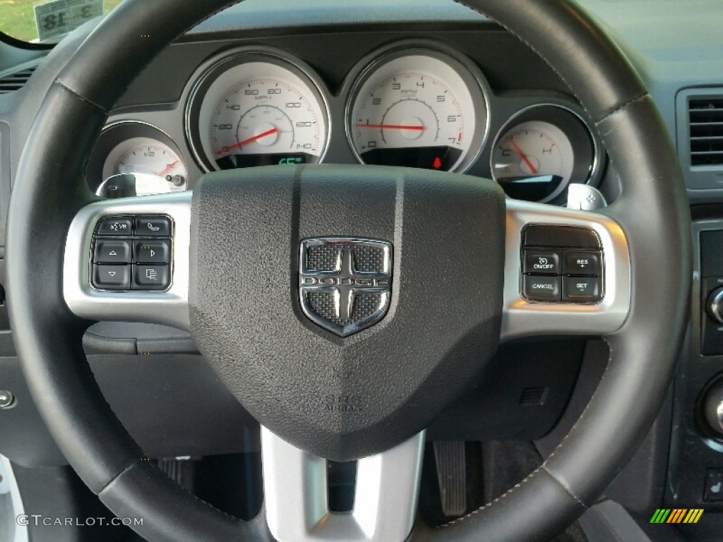 2013 Dodge Challenger SXT Steering Wheel Photos