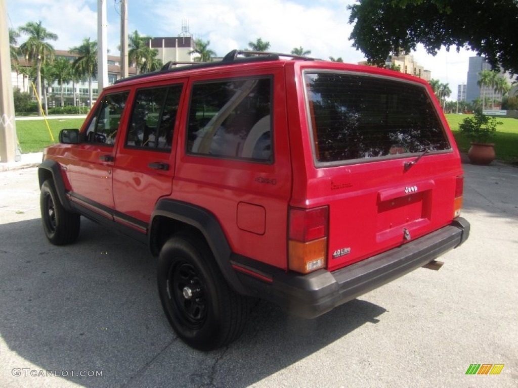 1996 Cherokee Sport 4WD - Flame Red / Gray photo #3