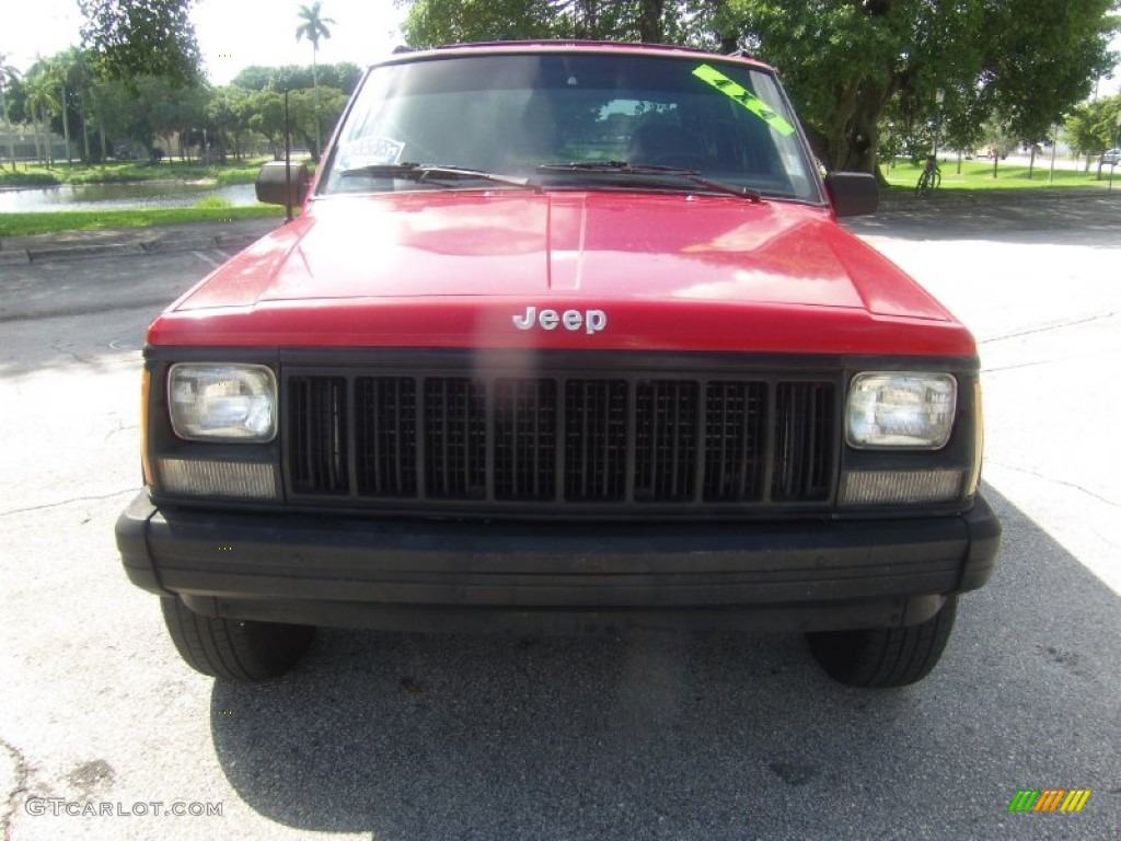 1996 Cherokee Sport 4WD - Flame Red / Gray photo #8