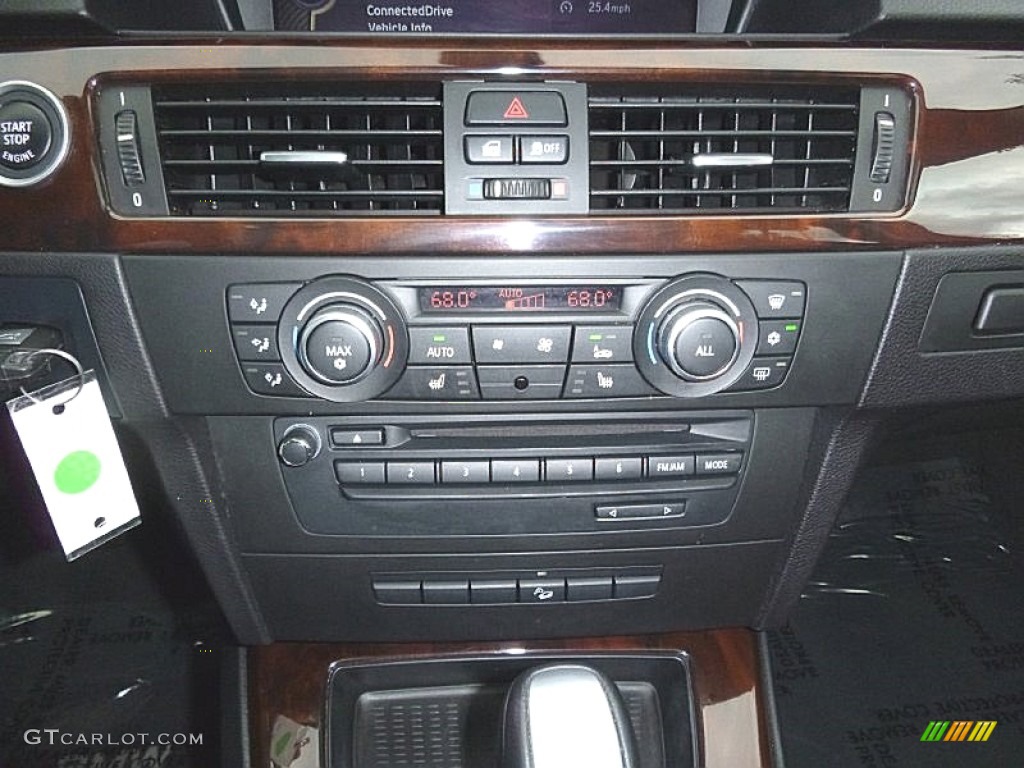 2011 BMW 3 Series 328i xDrive Sedan Controls Photo #108016448
