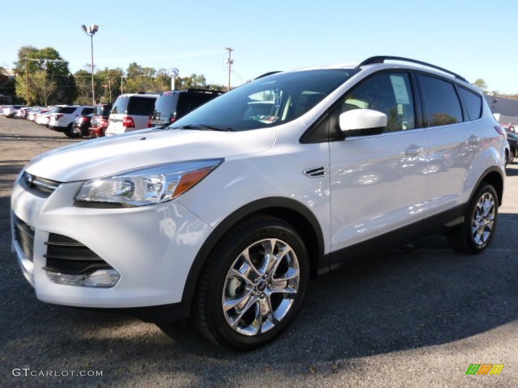 Oxford White 2016 Ford Escape SE Exterior Photo #108019211