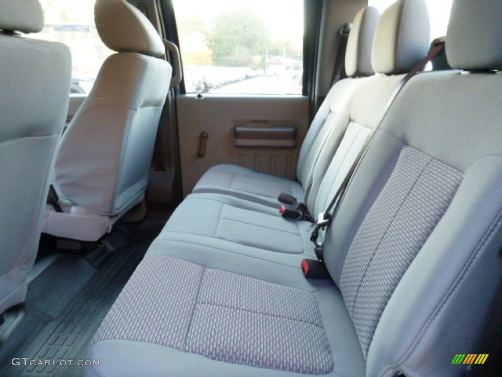 2016 Ford F250 Super Duty XL Crew Cab 4x4 Rear Seat Photo #108021236