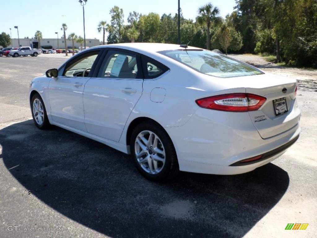 2016 Fusion SE - Oxford White / Dune photo #8
