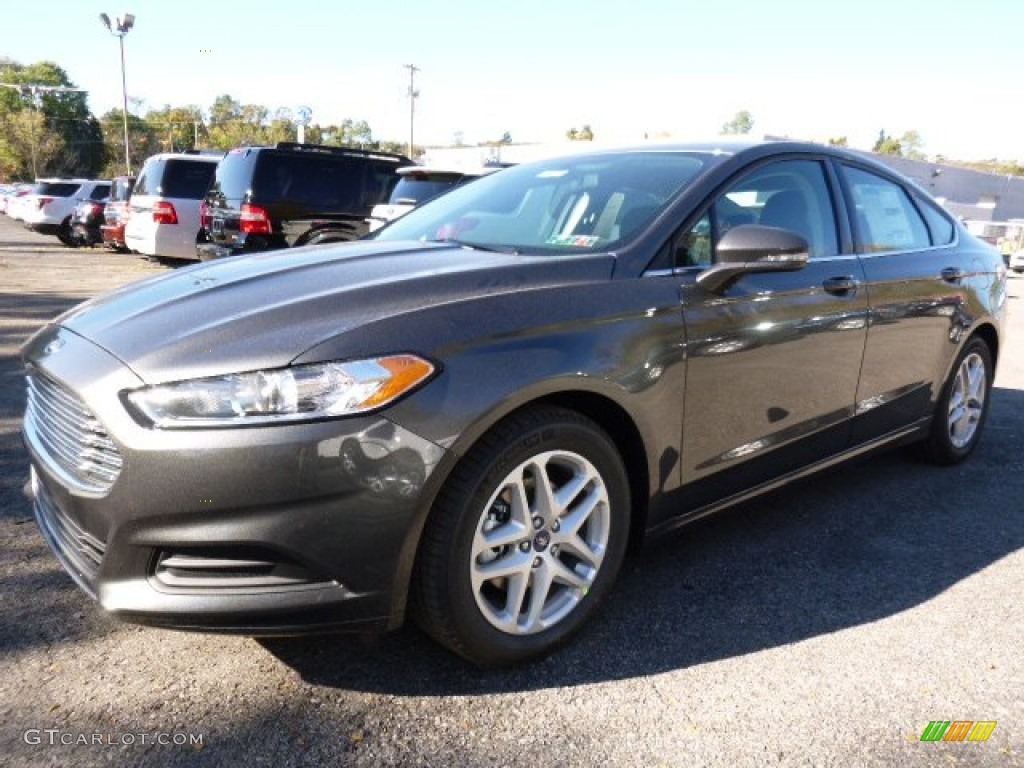 Magnetic Metallic 2016 Ford Fusion SE Exterior Photo #108022883