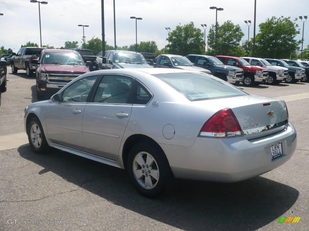 2009 Impala LT - Silver Ice Metallic / Gray photo #4