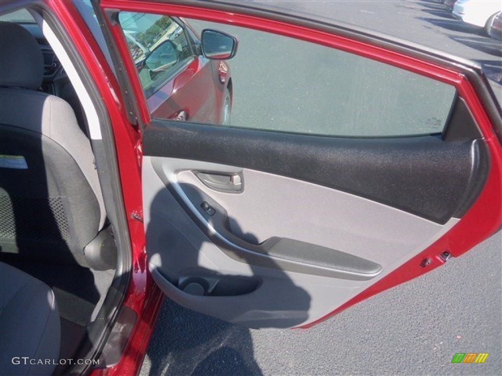 2016 Elantra SE - Red / Gray photo #14