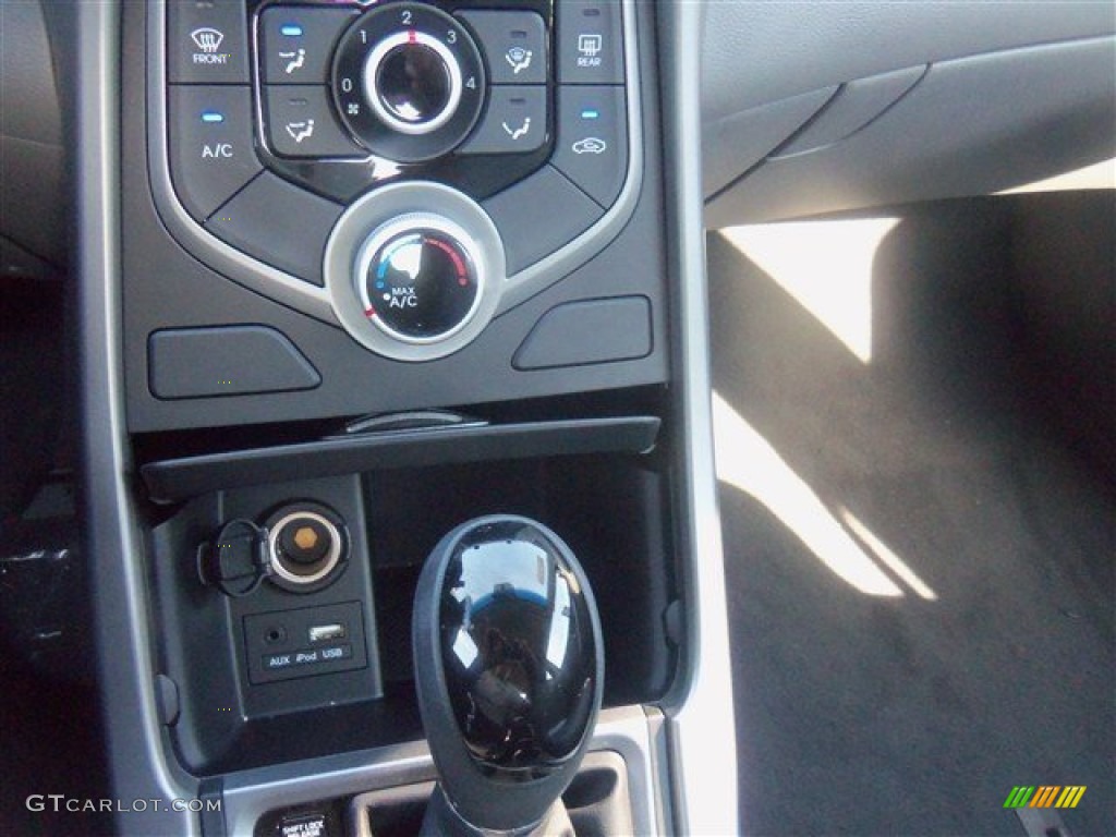 2016 Elantra SE - Red / Gray photo #22