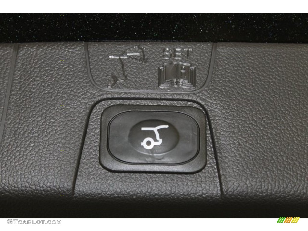 2015 C-Max Hybrid SE - Tuxedo Black Metallic / Charcoal Black photo #7