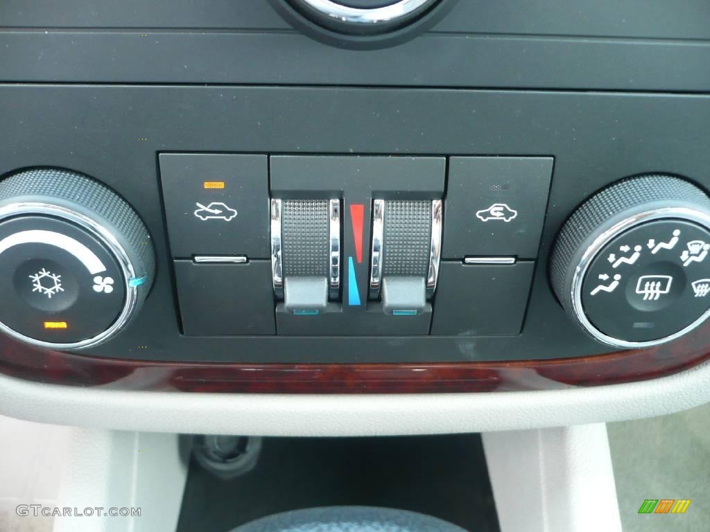 2009 Impala LT - Silver Ice Metallic / Gray photo #25