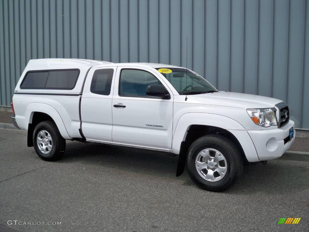 2008 Tacoma V6 SR5 Access Cab 4x4 - Super White / Taupe photo #1