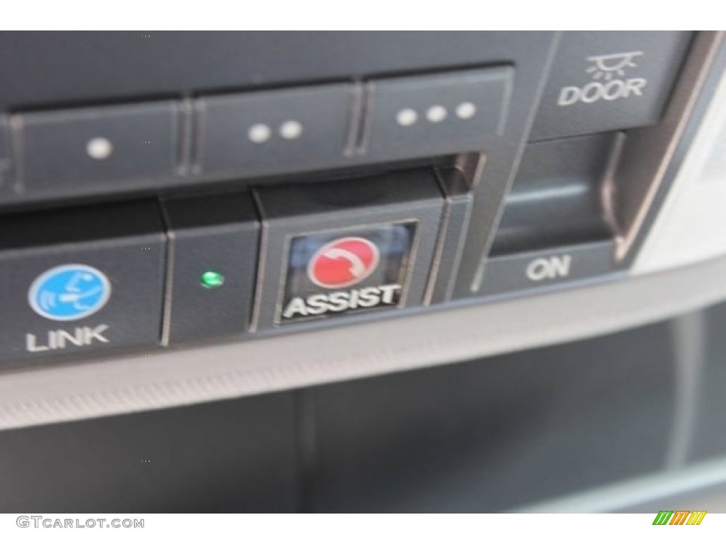 2016 Acura TLX 3.5 Technology Controls Photo #108042821