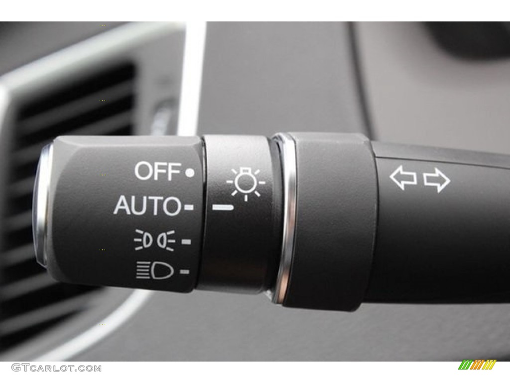 2016 Acura TLX 2.4 Controls Photo #108043334