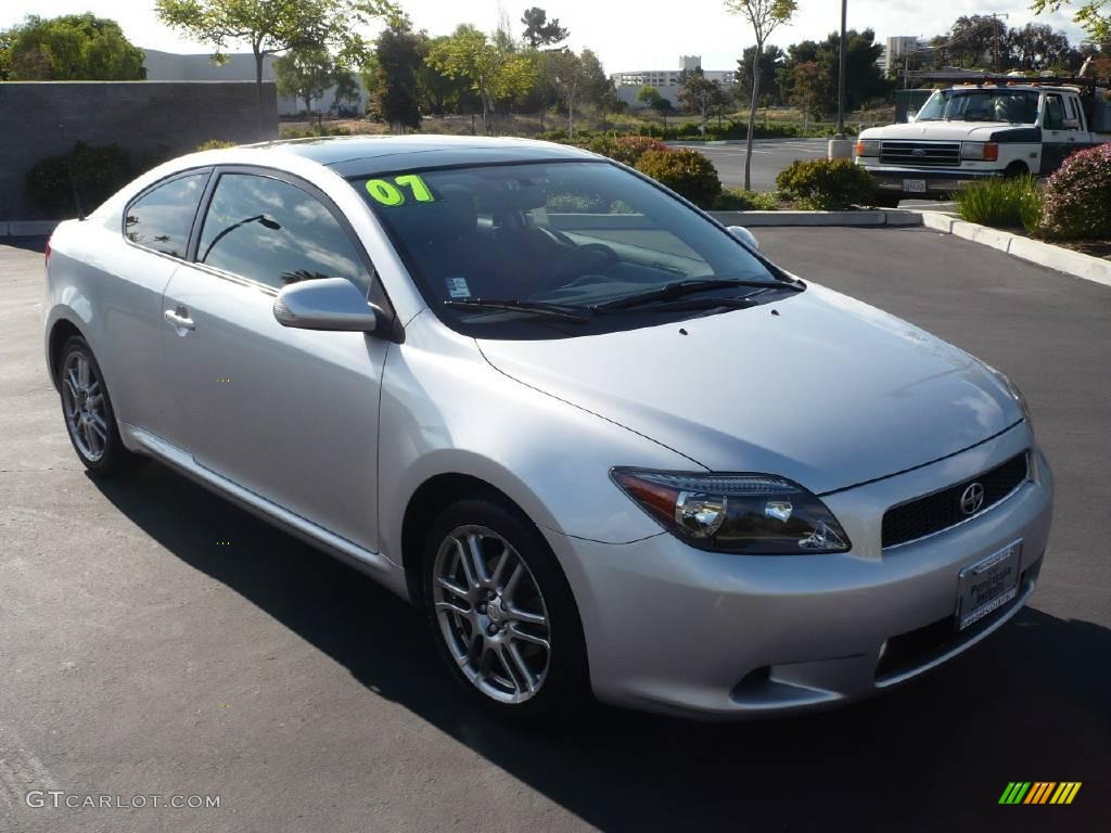 2007 tC  - Classic Silver Metallic / Dark Charcoal photo #1