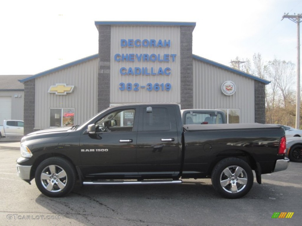 2011 Ram 1500 Big Horn Quad Cab 4x4 - Brilliant Black Crystal Pearl / Dark Slate Gray/Medium Graystone photo #1