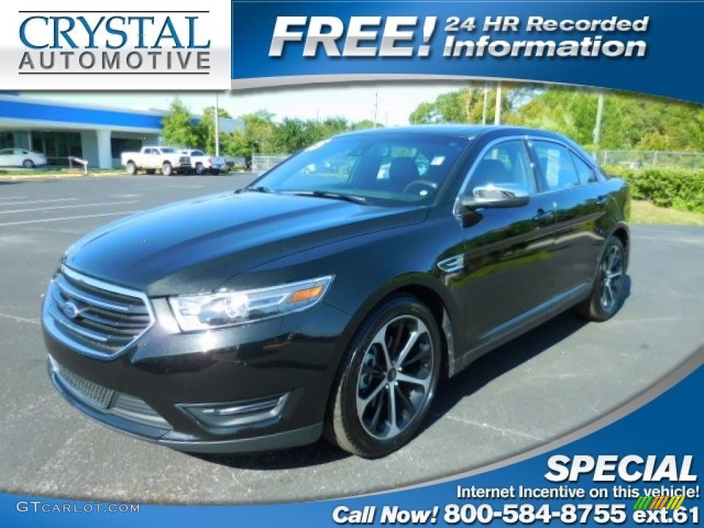 2015 Taurus Limited - Tuxedo Black Metallic / Charcoal Black photo #1