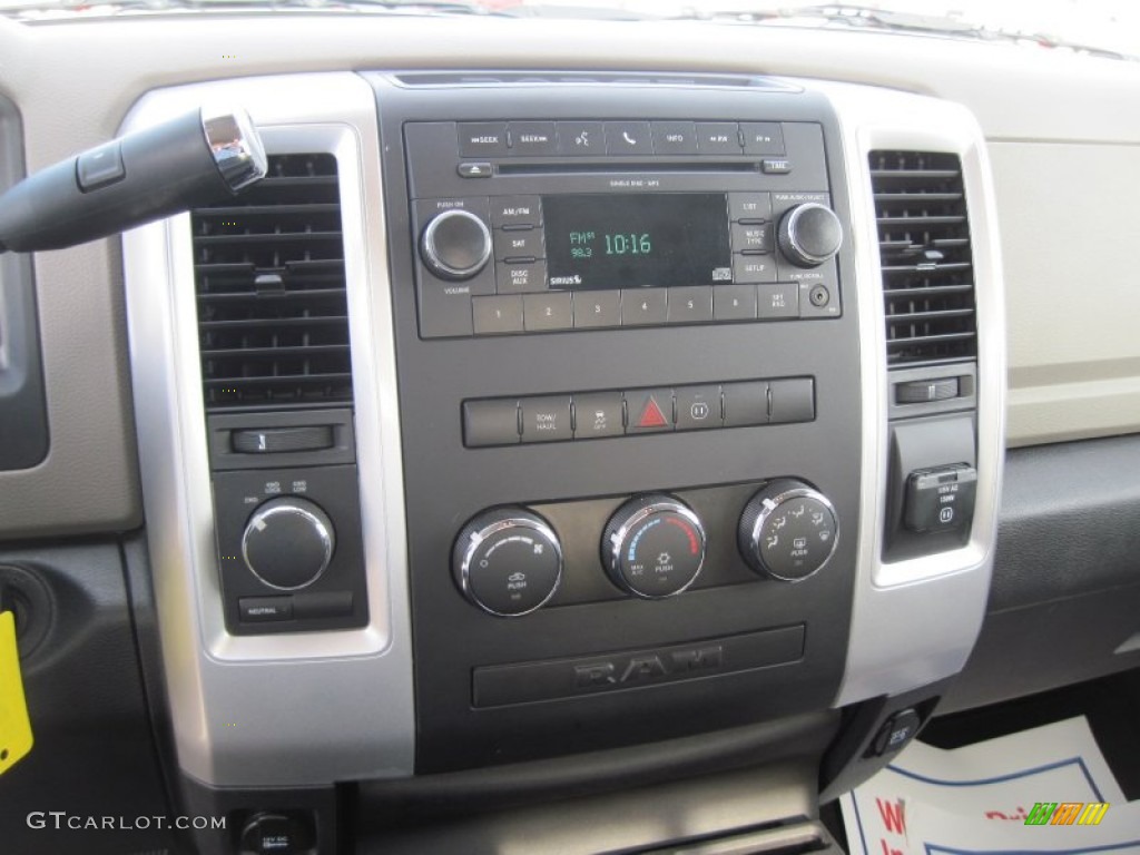 2011 Ram 1500 Big Horn Quad Cab 4x4 - Brilliant Black Crystal Pearl / Dark Slate Gray/Medium Graystone photo #37