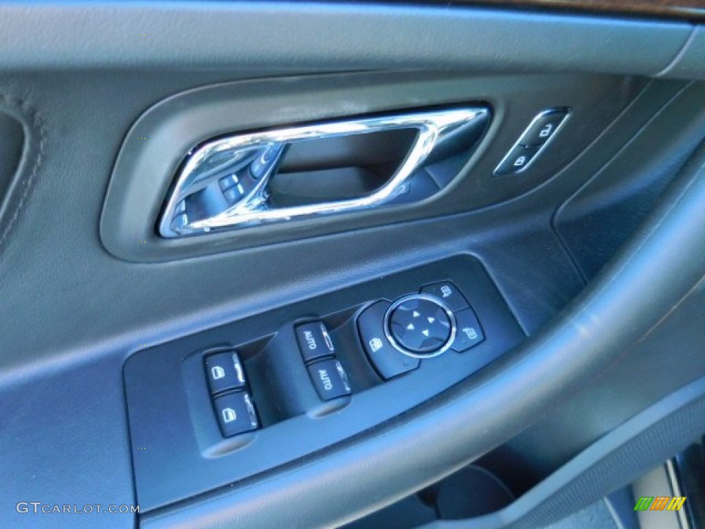 2015 Taurus Limited - Tuxedo Black Metallic / Charcoal Black photo #17