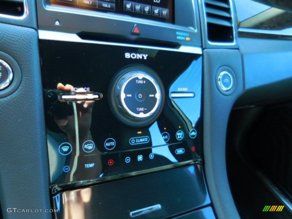2015 Taurus Limited - Tuxedo Black Metallic / Charcoal Black photo #20