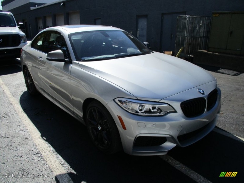 2016 M235i xDrive Coupe - Glacier Silver Metallic / Black photo #7