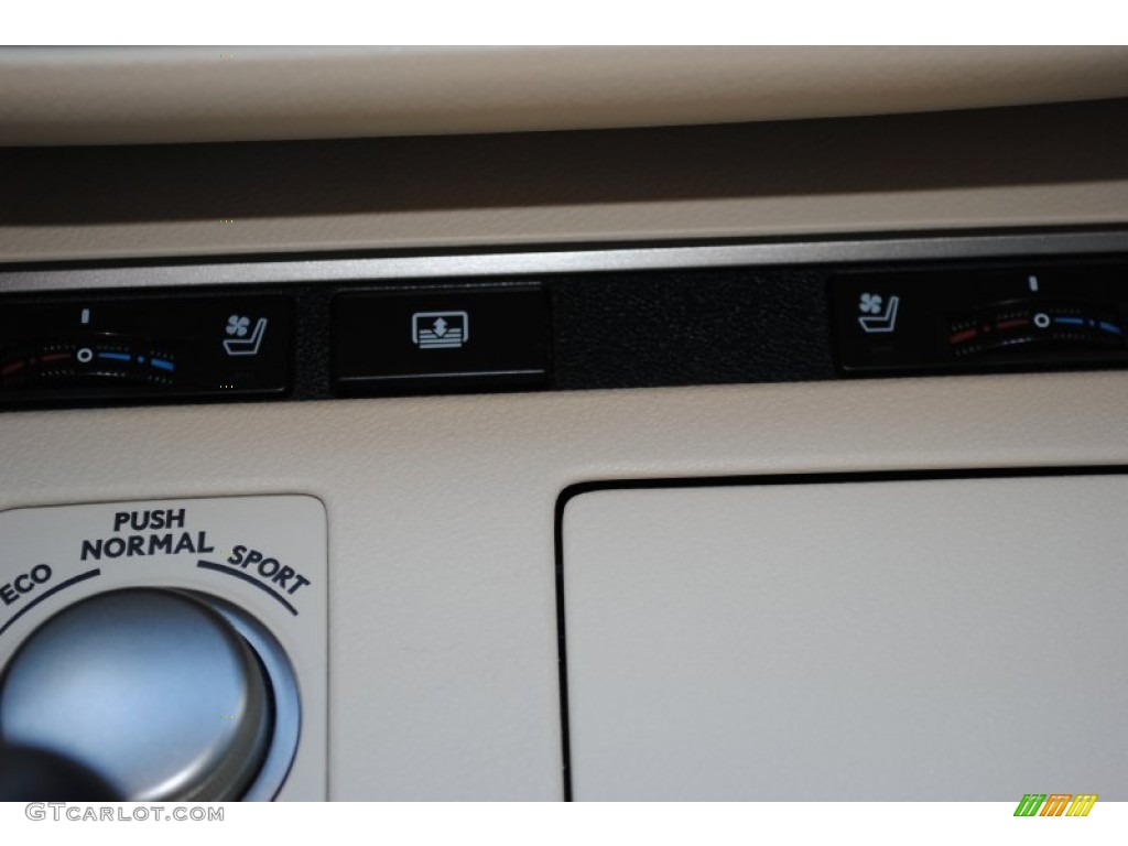 2013 ES 350 - Obsidian Black / Parchment photo #19