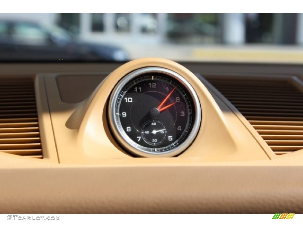 2015 Porsche Macan S Gauges Photo #108058411