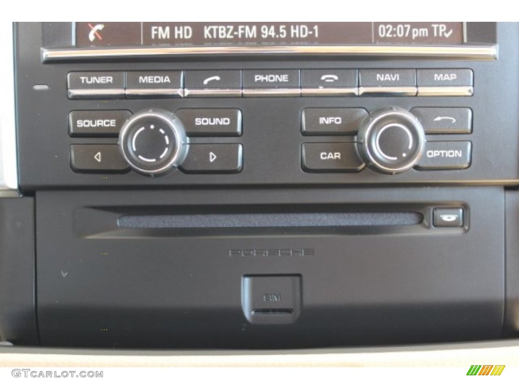 2015 Porsche Macan S Controls Photo #108058435