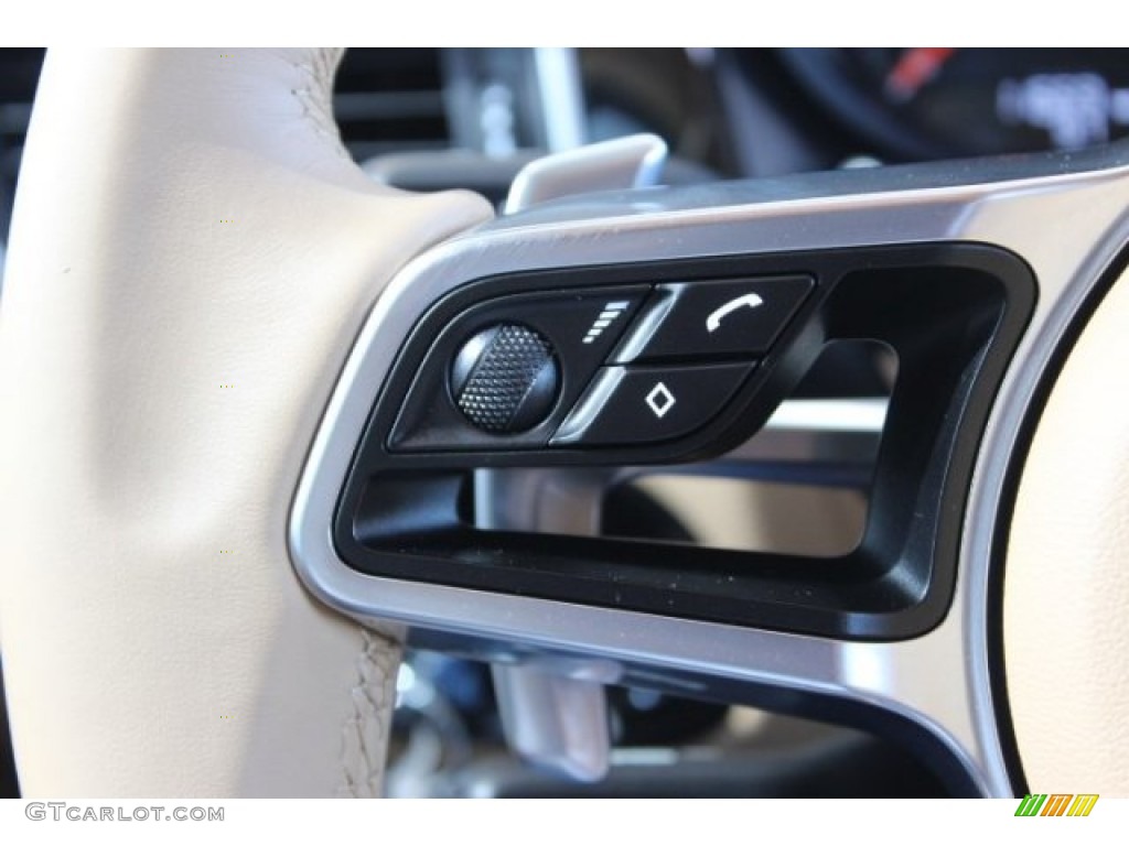 2015 Porsche Macan S Controls Photo #108058631