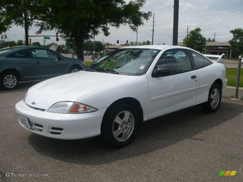 2002 Cavalier LS Coupe - Bright White / Graphite photo #3
