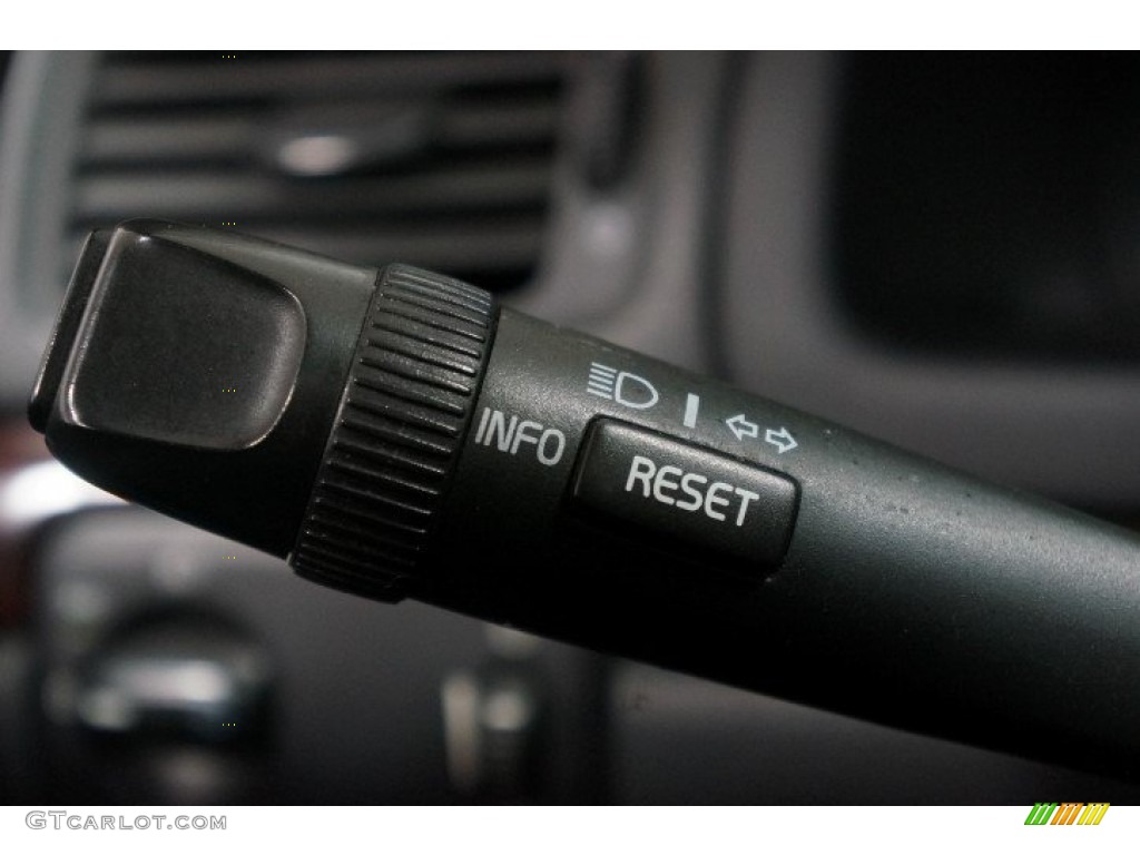 2004 S80 T6 - Black / Graphite photo #28