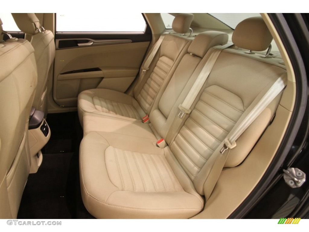 2013 Ford Fusion SE Rear Seat Photos