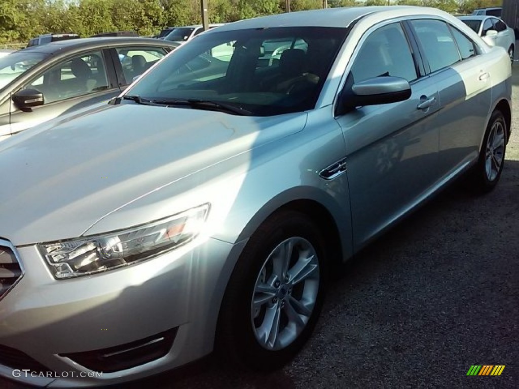 2015 Taurus SEL - Ingot Silver Metallic / Charcoal Black photo #31